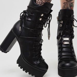 Poster Grl Last Standing Platforms